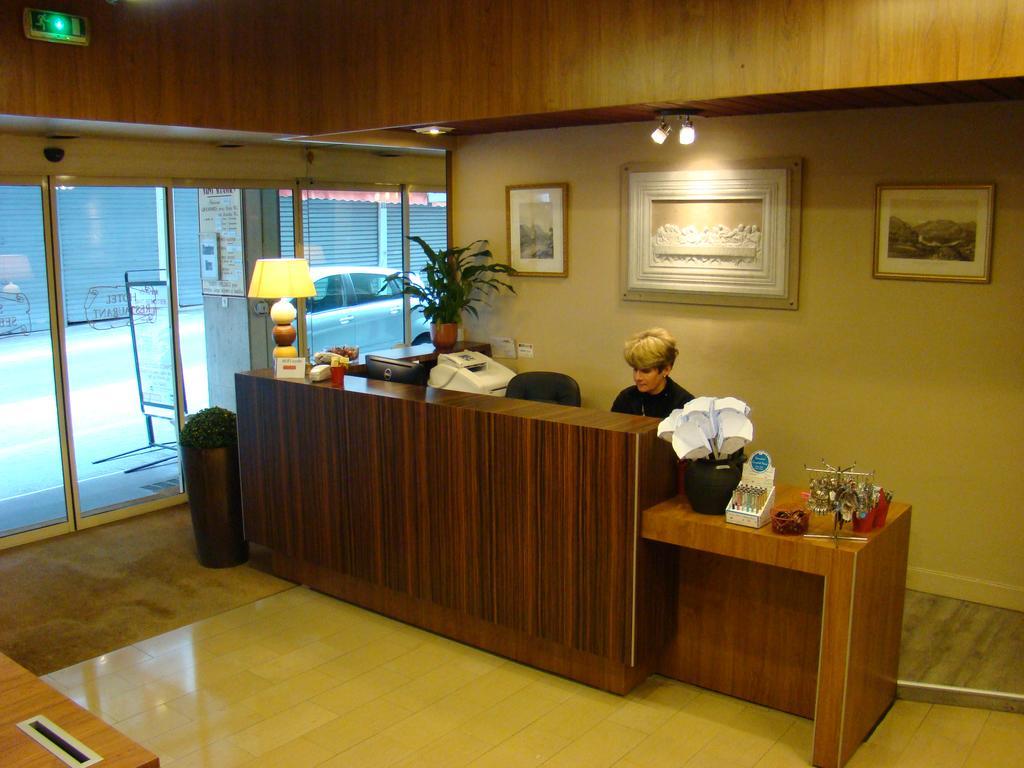Hotel Saint Sebastien ลูร์ด ภายนอก รูปภาพ