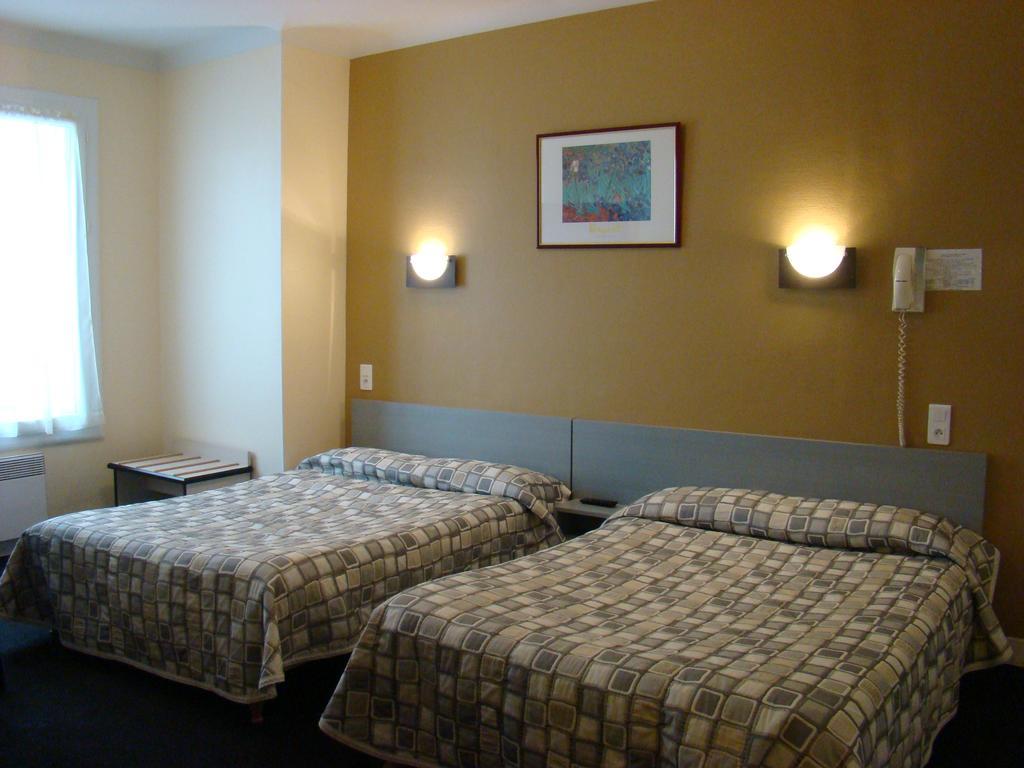 Hotel Saint Sebastien ลูร์ด ภายนอก รูปภาพ